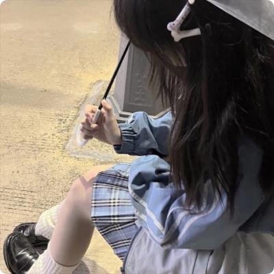 我城；她乡